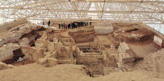 Scavi archeologici a Catalhoyuk in Turchia