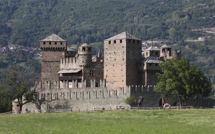 Castello di Fénis in Valle d'Aosta