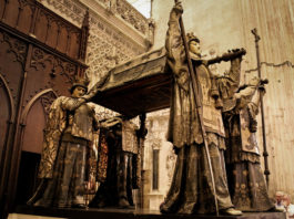 Tomba di Cristoforo Colombo, Cattedrale di Siviglia