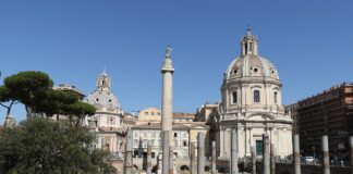 Colonna Traiana, storia e descrizione