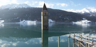 Campanile sommerso nel lago di Resia