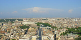 Colonnato di San Pietro