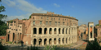 Teatro Marcello cosa vedere
