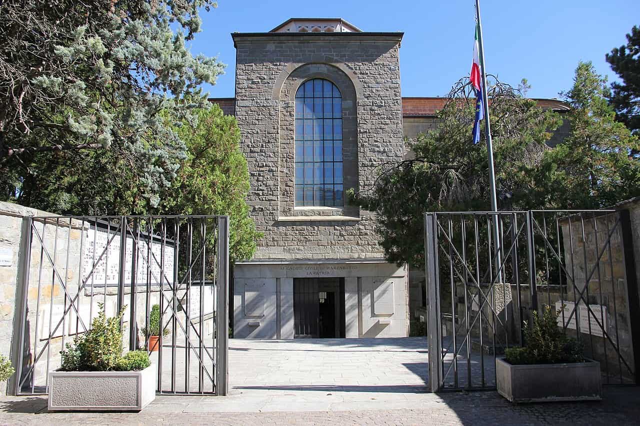 Marzabotto: l'ingresso del sacrario ai caduti